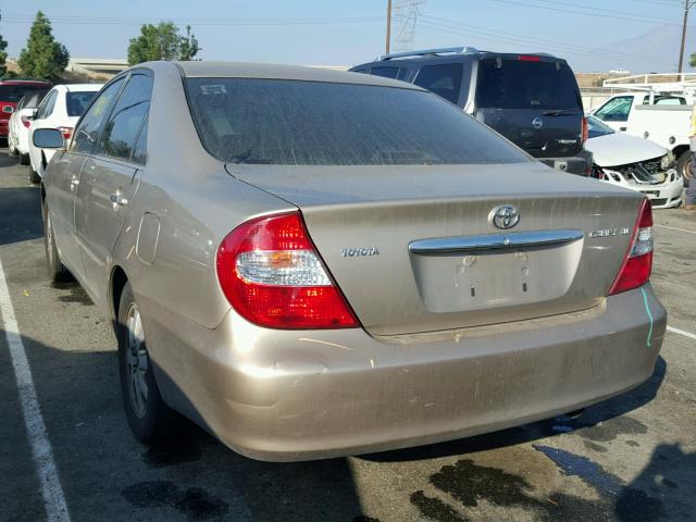 JTDBE32K830233378 - 2003 TOYOTA CAMRY LE GOLD photo 3