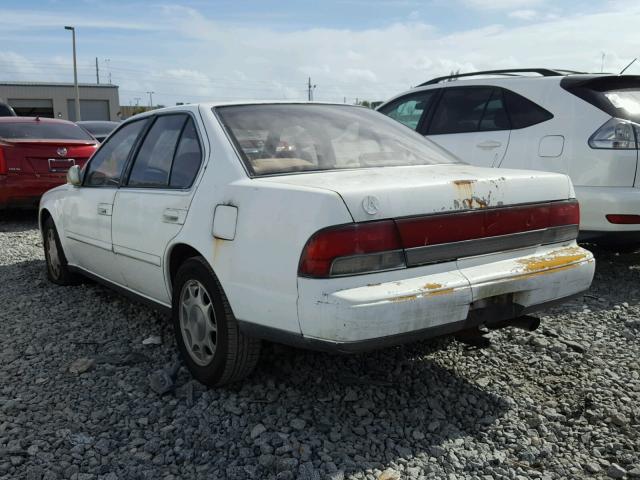 JN1HJ01F9NT013051 - 1992 NISSAN MAXIMA GXE WHITE photo 3