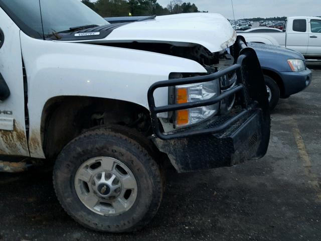 1GC1KXEG4DF113451 - 2013 CHEVROLET SILVERADO WHITE photo 10