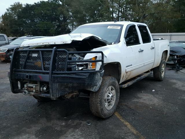 1GC1KXEG4DF113451 - 2013 CHEVROLET SILVERADO WHITE photo 2