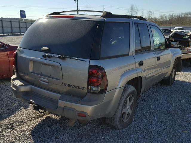 1GNDS13S132214137 - 2003 CHEVROLET TRAILBLAZE TAN photo 4