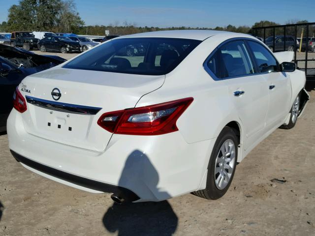 1N4AL3AP3HN310947 - 2017 NISSAN ALTIMA 2.5 WHITE photo 4