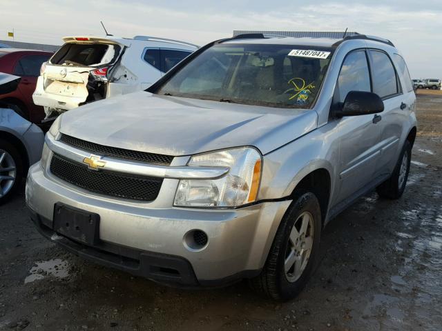 2CNDL23F186321273 - 2008 CHEVROLET EQUINOX LS SILVER photo 2