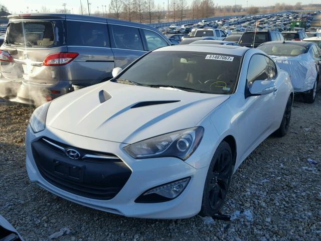 KMHHU6KJ3DU097155 - 2013 HYUNDAI GENESIS CO WHITE photo 2