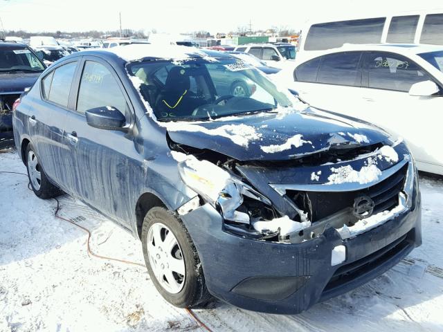 3N1CN7AP1GL839416 - 2016 NISSAN VERSA S GRAY photo 1