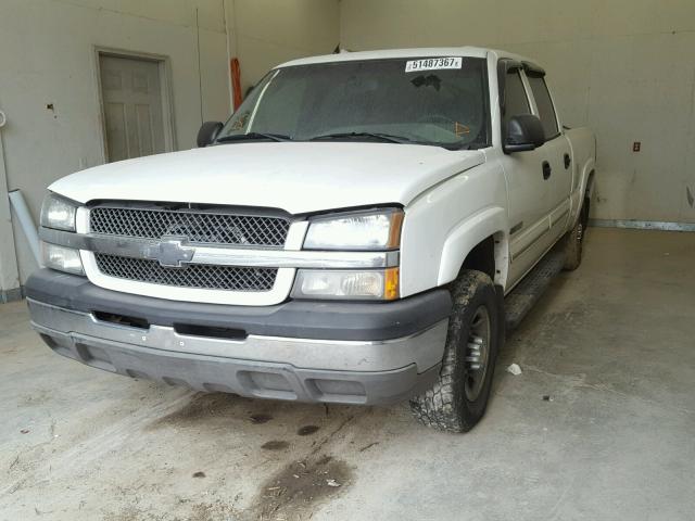 1GCGC13U73F229058 - 2003 CHEVROLET SILVERADO WHITE photo 2