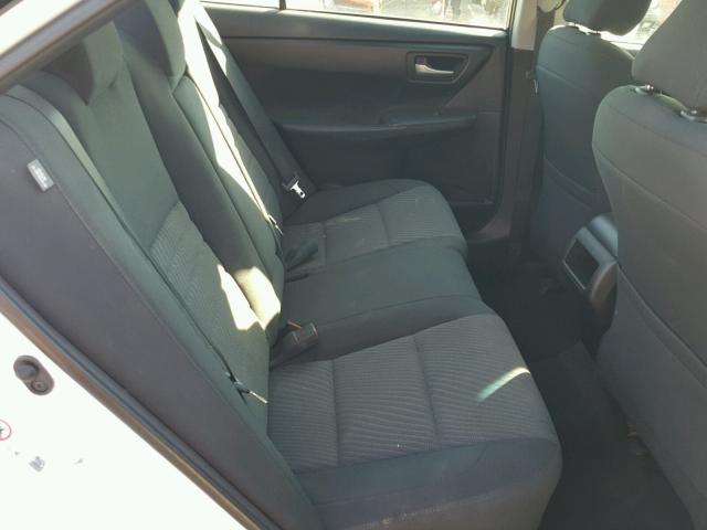 4T4BF1FK8GR547852 - 2016 TOYOTA CAMRY LE 白色 照片 6