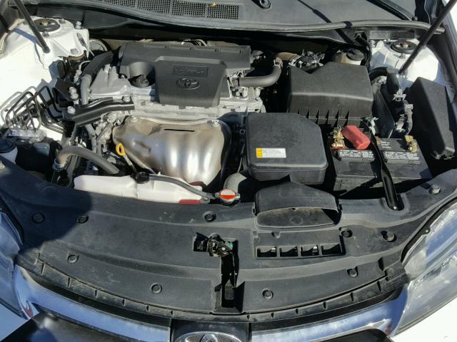 4T4BF1FK8GR547852 - 2016 TOYOTA CAMRY LE 白色 照片 7