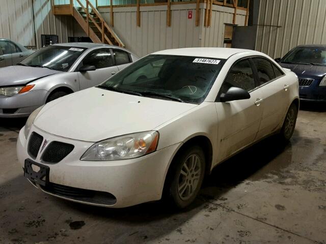 1G2ZG558164264963 - 2006 PONTIAC G6 SE1 WHITE photo 2