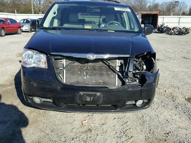 2A8HR54P38R713109 - 2008 CHRYSLER TOWN & COU BLACK photo 9