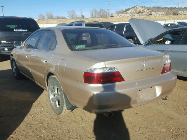 19UUA56672A038640 - 2002 ACURA 3.2TL GOLD photo 3