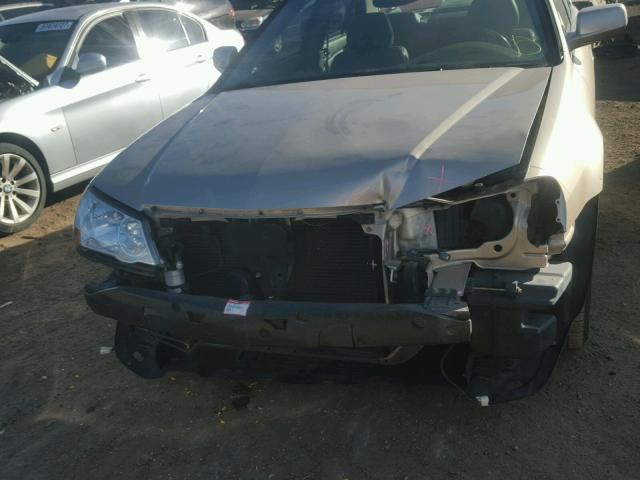 19UUA56672A038640 - 2002 ACURA 3.2TL GOLD photo 9