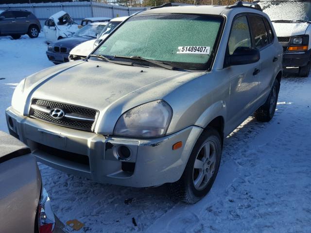 KM8JM12B96U462258 - 2006 HYUNDAI TUCSON GL GOLD photo 2