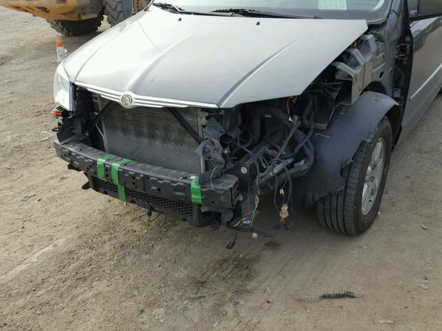 2A4RR8D19AR321020 - 2010 CHRYSLER TOWN & COU GRAY photo 9