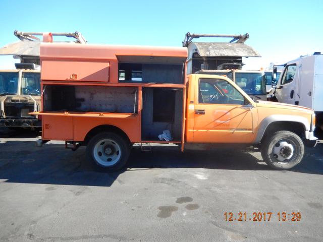 1GDKC34F2RJ524186 - 1994 GMC SIERRA C35 ORANGE photo 4