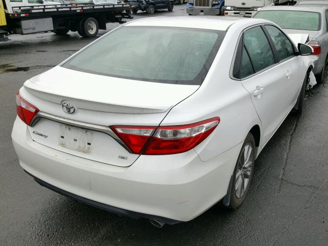 4T1BF1FK3GU163634 - 2016 TOYOTA CAMRY LE WHITE photo 4