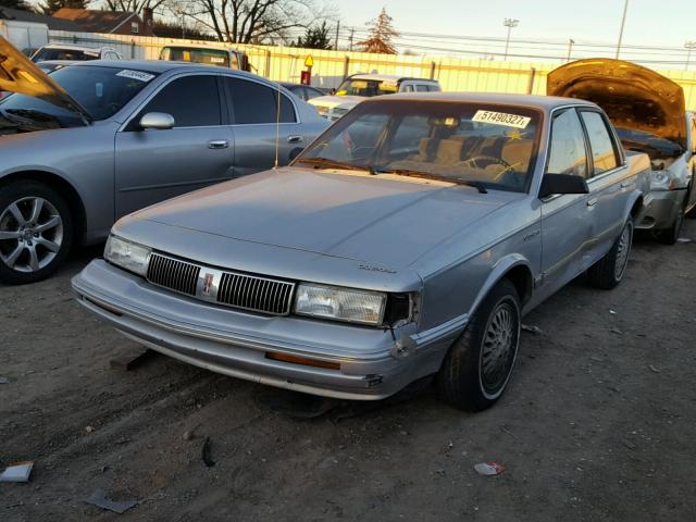 1G3AG55M4R6300112 - 1994 OLDSMOBILE CUTLASS CI SILVER photo 2