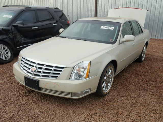 1G6KD5E62BU127547 - 2011 CADILLAC DTS LUXURY BEIGE photo 2