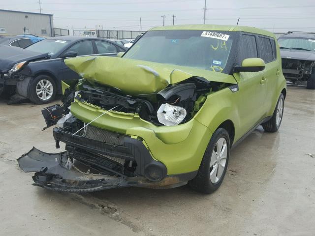 KNDJN2A24E7041960 - 2014 KIA SOUL GREEN photo 2