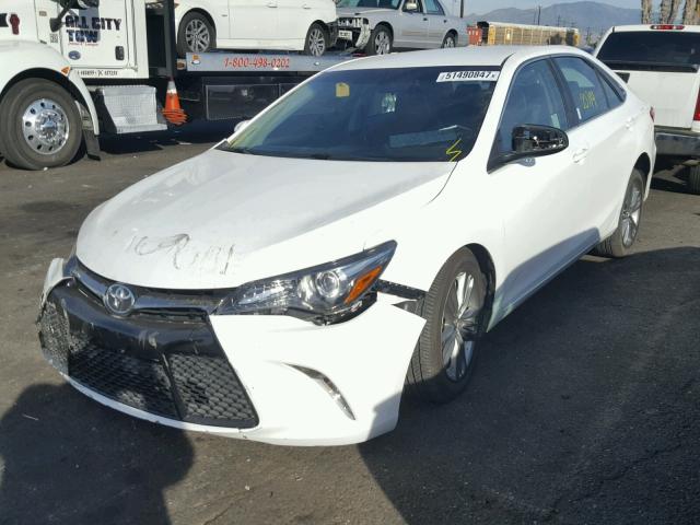 4T1BF1FK9GU228728 - 2016 TOYOTA CAMRY LE WHITE photo 2