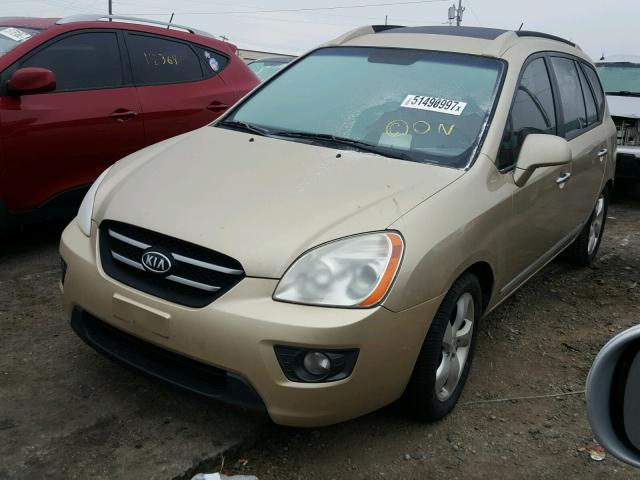 KNAFG525477053195 - 2007 KIA RONDO BASE BEIGE photo 2