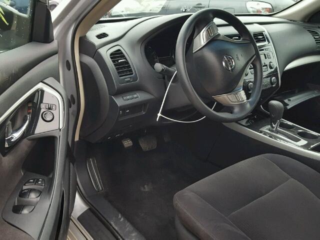 1N4AL3AP8DC131437 - 2013 NISSAN ALTIMA 2.5 SILVER photo 9