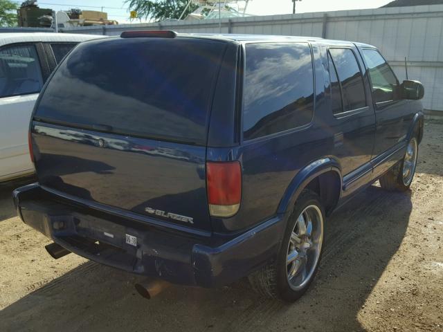 1GNCS13X44K104997 - 2004 CHEVROLET BLAZER BLUE photo 4