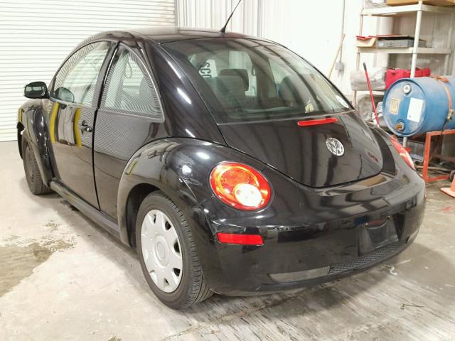 3VWPW3AG7AM021787 - 2010 VOLKSWAGEN NEW BEETLE BLACK photo 3