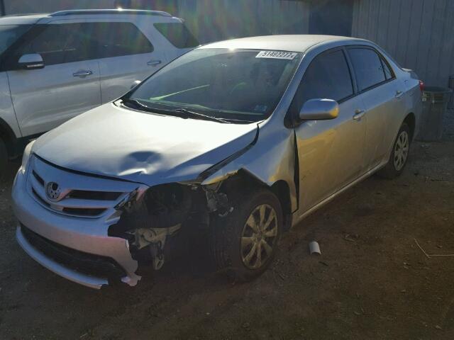 JTDBU4EE3B9135609 - 2011 TOYOTA COROLLA BA SILVER photo 2