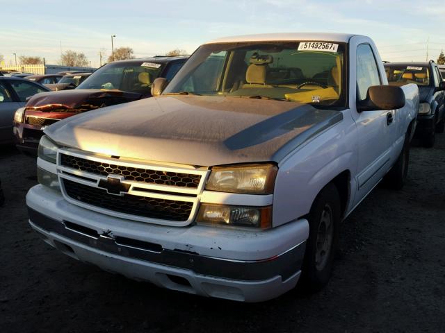 1GCEC14V03Z249357 - 2003 CHEVROLET SILVERADO WHITE photo 2