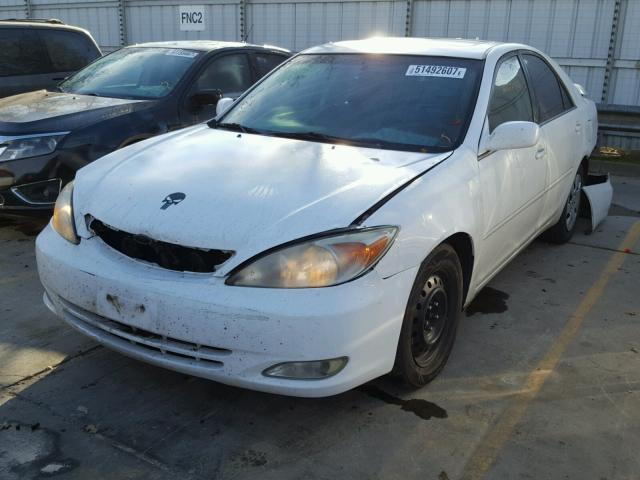 4T1BF30K63U049318 - 2003 TOYOTA CAMRY LE თეთრი ფოტო 2