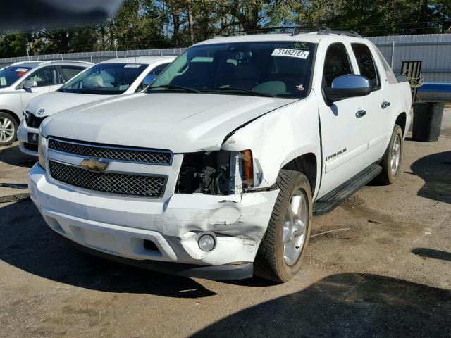 3GNEC12027G275625 - 2007 CHEVROLET AVALANCHE WHITE photo 2