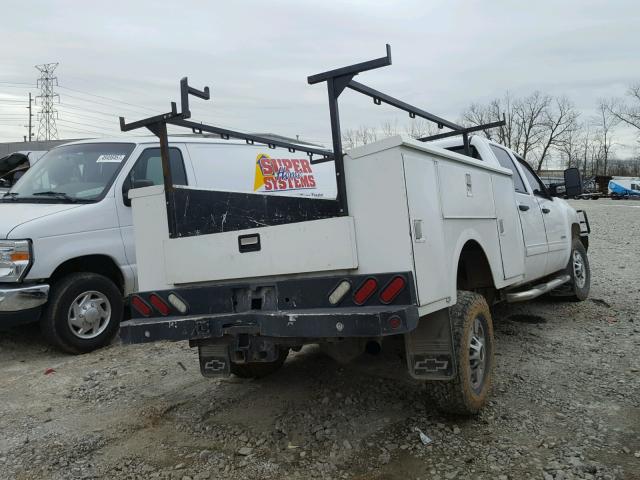 1GC1CXCG3BF235473 - 2011 CHEVROLET SILVERADO WHITE photo 4