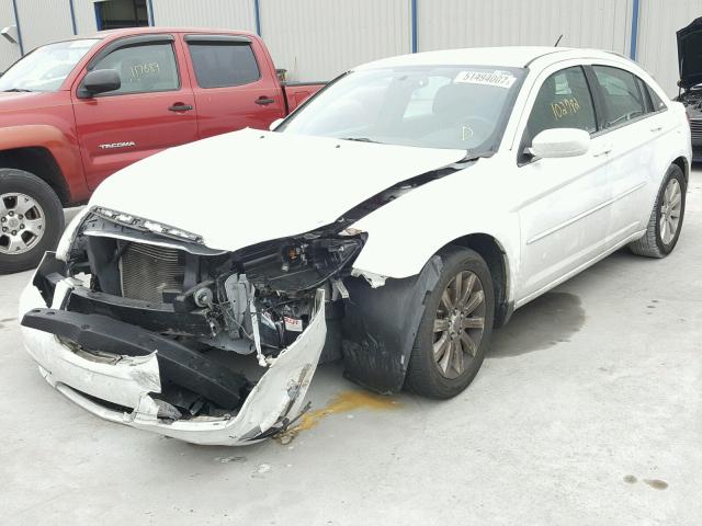 1C3CCBBB4DN714600 - 2013 CHRYSLER 200 TOURIN WHITE photo 2