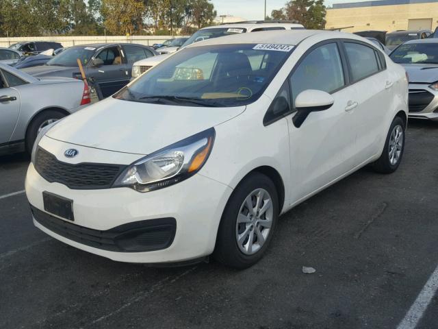 KNADM4A33E6397209 - 2014 KIA RIO LX WHITE photo 2