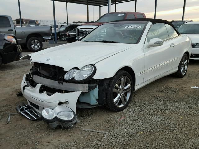 WDBTK56G76T069587 - 2006 MERCEDES-BENZ CLK 350 WHITE photo 2