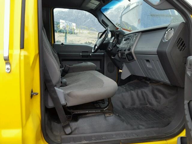 3FRWF6FCXCV179563 - 2012 FORD F650 SUPER YELLOW photo 5