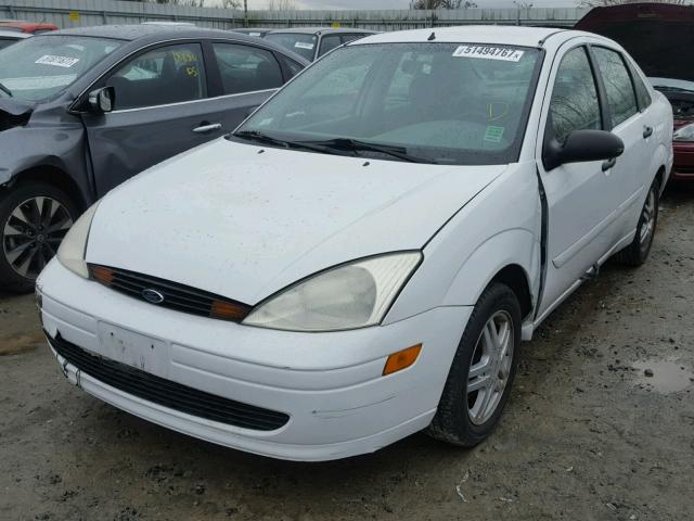 1FAFP34P91W116462 - 2001 FORD FOCUS SE WHITE photo 2