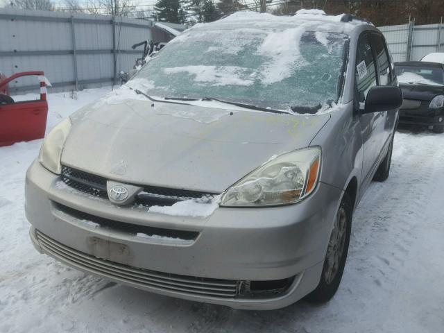 5TDBA23C45S052596 - 2005 TOYOTA SIENNA LE SILVER photo 2