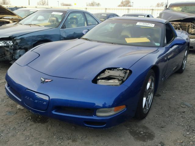 1G1YY22GX25108321 - 2002 CHEVROLET CORVETTE BLUE photo 2