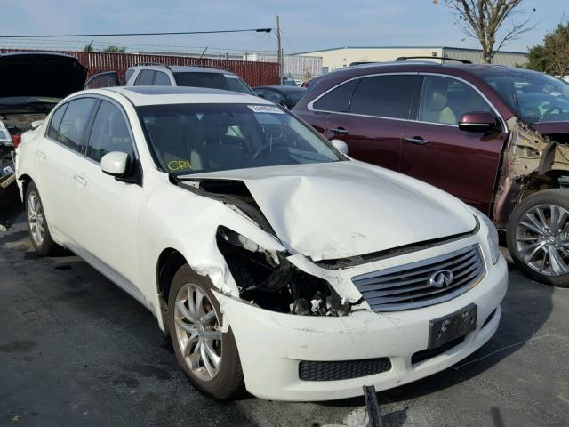 JNKBV61E08M225495 - 2008 INFINITI G35 WHITE photo 1