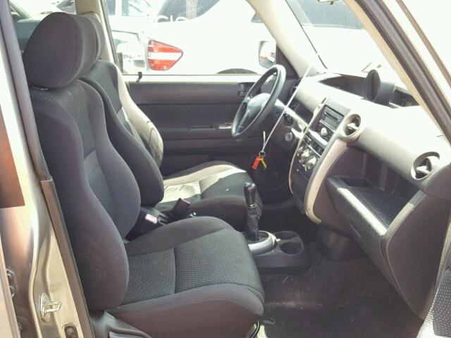 JTLKT334X50185976 - 2005 TOYOTA SCION XB 灰色 照片 5