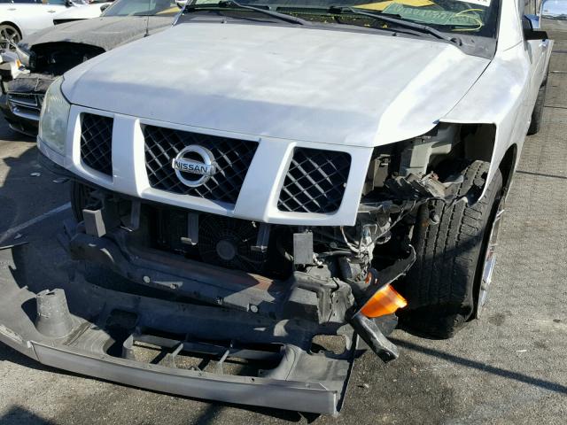 1N6AA07A15N530632 - 2005 NISSAN TITAN XE GRAY photo 9