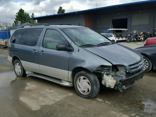 4T3ZF13C3WU042846 - 1998 TOYOTA SIENNA LE CHARCOAL photo 1