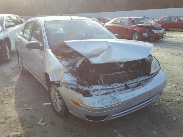 1FAFP34N75W147391 - 2005 FORD FOCUS ZX4 SILVER photo 1