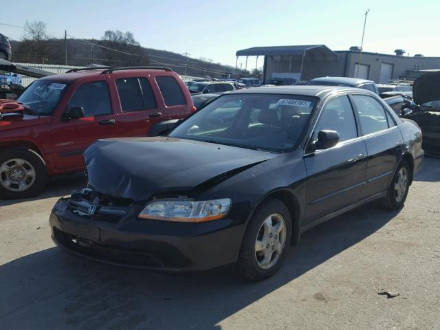 JHMCG5566YC035993 - 2000 HONDA ACCORD EX BLACK photo 2