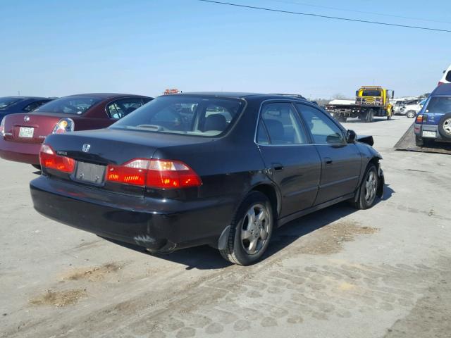 JHMCG5566YC035993 - 2000 HONDA ACCORD EX BLACK photo 4