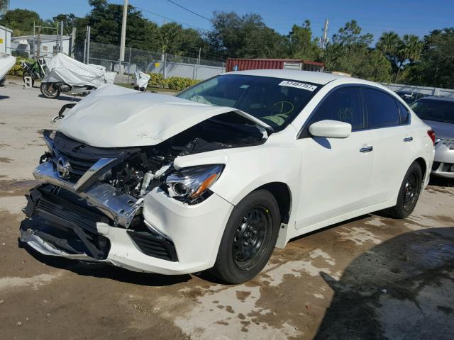 1N4AL3AP1HN307769 - 2017 NISSAN ALTIMA 2.5 WHITE photo 2