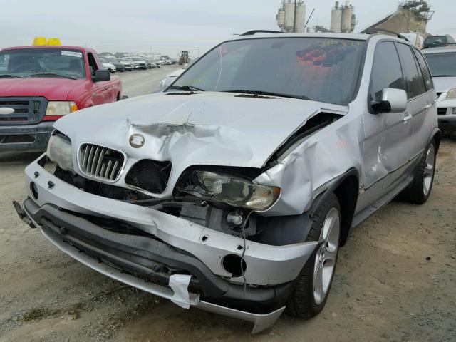 5UXFB93552LN79552 - 2002 BMW X5 4.6IS SILVER photo 2