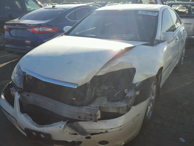 JH4KB16565C009737 - 2005 ACURA RL WHITE photo 2